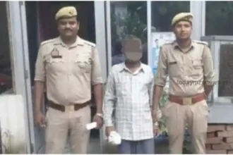 Bhadohi Gyanpur Ganja smuggler with a reward of 10 thousand rupees caught by the police