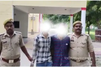 Bhadohi Two vicious robbers who robbed female passersby arrested