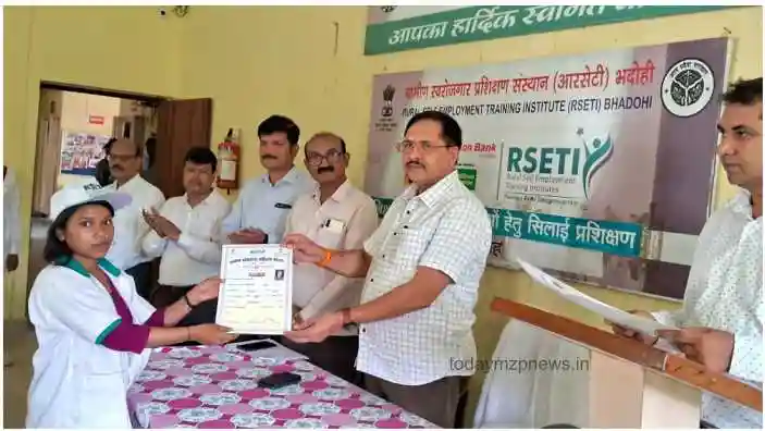 Bhadohi Women became skilled after receiving training from R-SETI