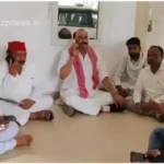 Chandauli SP MLA sits on dharna with SP workers outside SP office