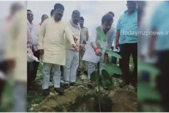 Dobhi Jaunpur Trees play an important role in saving lives from natural disasters Dhananjay Singh