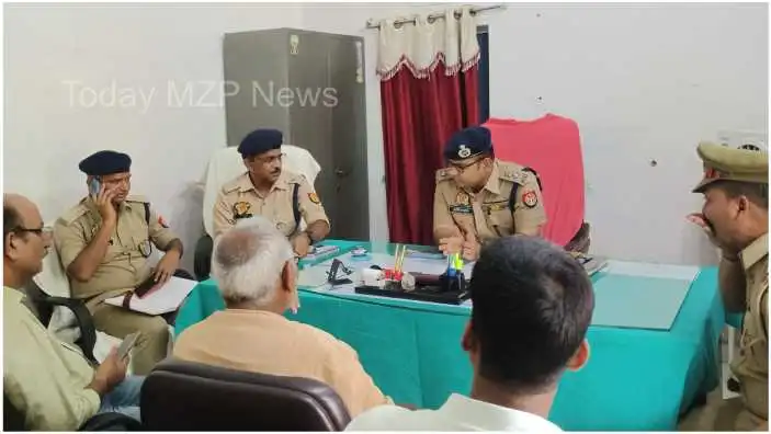 Meeting held at Lalganj police station in view of Muharram and Kanwar Yatra