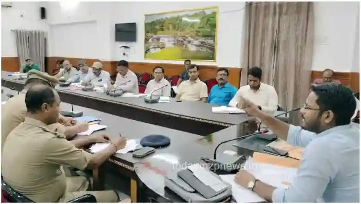 Mirzapur District school inspector absent from road safety committee meeting