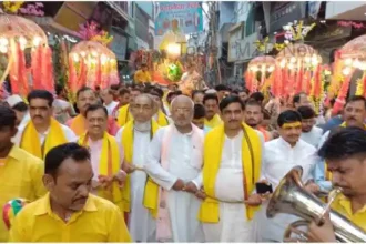 Mirzapur News Along with touring the city, Lord Jagannath is giving darshan to devotees sitting at home