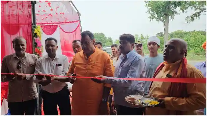 Mirzapur The city MLA inaugurated the Avadh Memorial Hospital by cutting the ribbon