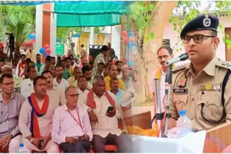 SP Mirzapur made people aware about 3 new laws in Adalhat police station