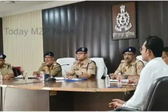 SP held a meeting to ensure the safe conduct of upcoming festivals in Mirzapur