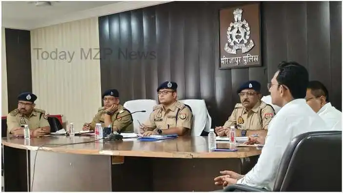 SP held a meeting to ensure the safe conduct of upcoming festivals in Mirzapur