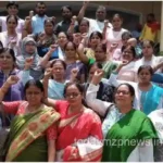 Sonbhadra Kasturba Vidyalaya teachers protest over online attendance