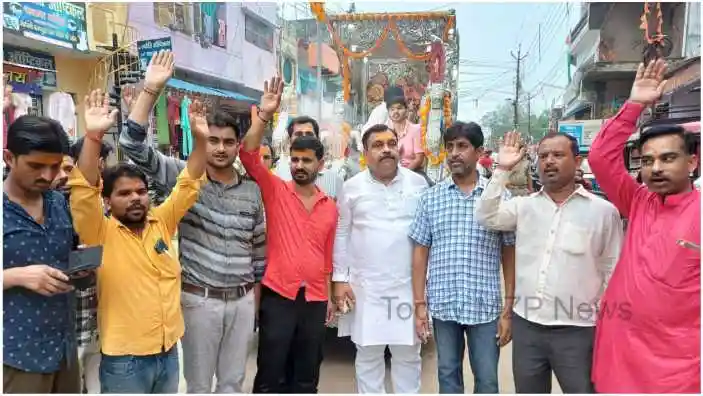 Sonbhadra News Jagannath Swami chariot procession and Shobha Yatra taken out