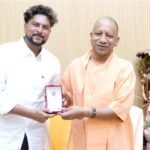 UP CM Yogi Adityanath meets Kuldeep Yadav after T20 World Cup win