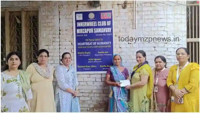 Umbrellas and slippers distributed among the needy by Inner Wheel Mirzapur Coordination