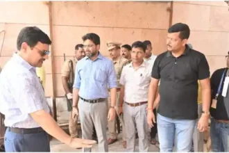 Varanasi Divisional Commissioner rehearsed the preparations for Shravan month