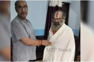 Vice Chancellor honored Saint Ramanuj Maharaj of Mirzapur in Chitrakoot