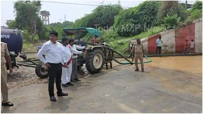 Vindhyachal Jharkhand CM arrival is just a short time away and the administration is troubled as the road is flooded