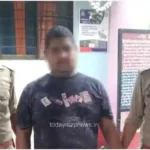 Bhadohi A cow smuggler with a reward of ten thousand rupees was caught by the police