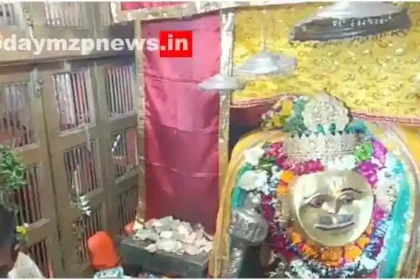 Crowd of devotees gathered since morning at Mirzapur Lohndi Mahavir Mandir