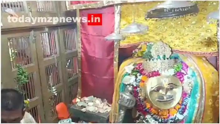 Crowd of devotees gathered since morning at Mirzapur Lohndi Mahavir Mandir