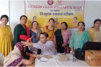 Health camp organized by Lioness Club Men at Vindhyachal Old Age Home