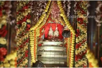 Mirzapur Kasera community did grand decoration in Lakshmi Narayan temple