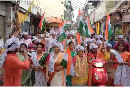 Mirzapur Tiranga Yatra taken out from Baria Ghat to Shahid Udyan under the leadership of BJYM