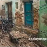 Mirzapur Wall of a dilapidated house collapsed due to rain in Laldighi