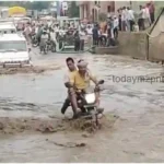 Mirzapur Water filled in Natwan railway underpass after the rain in the evening