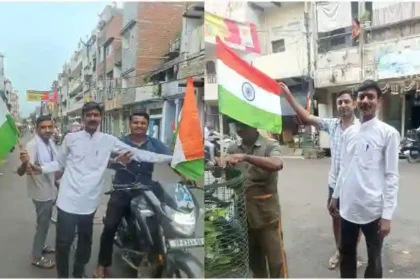 Mirzapur every house tricolor councilor Shiv Soni distributed tricolor in his ward