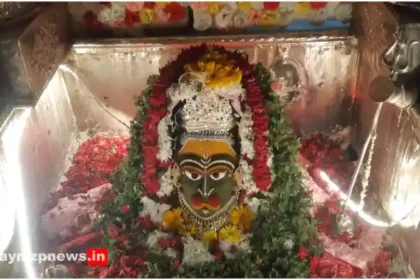 Mother Vindhyavasini Jayanti was celebrated in the ancient Budhenath temple of Mirzapur