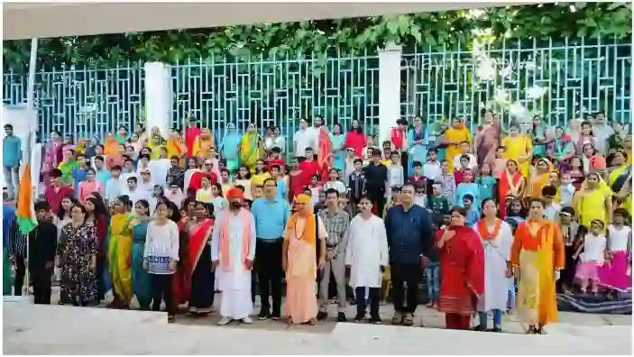 Poor children celebrated Independence Day