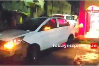 The car of the devotees coming to Vindhyachal for darshan collided with the divider