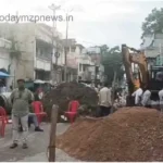 लालडिग्गी रोड पर धंसी पटरी को दुरुस्त करने के लिए युद्ध स्तर पर कार्य हुआ शुरू