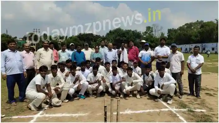 Kachhwa The city area won the 19-year-old cricket competition
