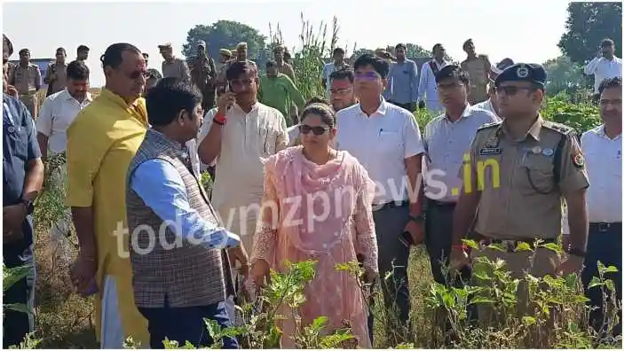 Minister in charge Nand Gopal Gupta inspected the flood affected area