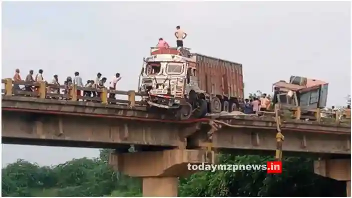 Mirzapur High speed truck hits tractor generator standing on the bridge