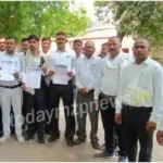 Mirzapur Sapa Advocate Association demonstrated on issues of public interest