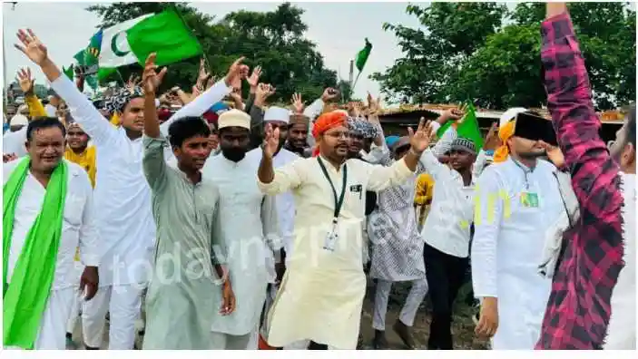 Narainpur A huge procession was taken out in honour of Mohammad Saheb