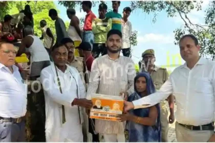 Relief material provided to flood victims in Mirzapur Bhatauli