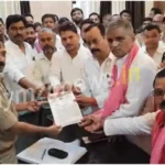 Sonbhadra SP workers handed over a memorandum to the SP