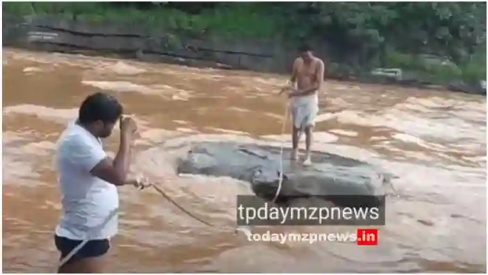 Two people saved from drowning due to rising water in Lakhaniya Dari