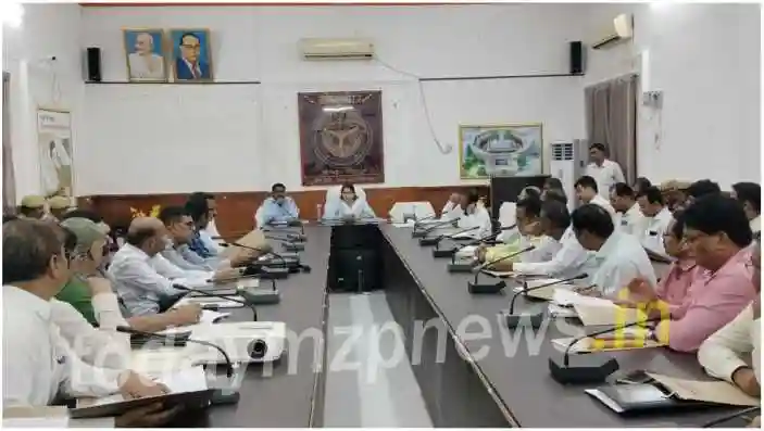 District officer gave a meeting to sub-electronics to conduct efficient survey