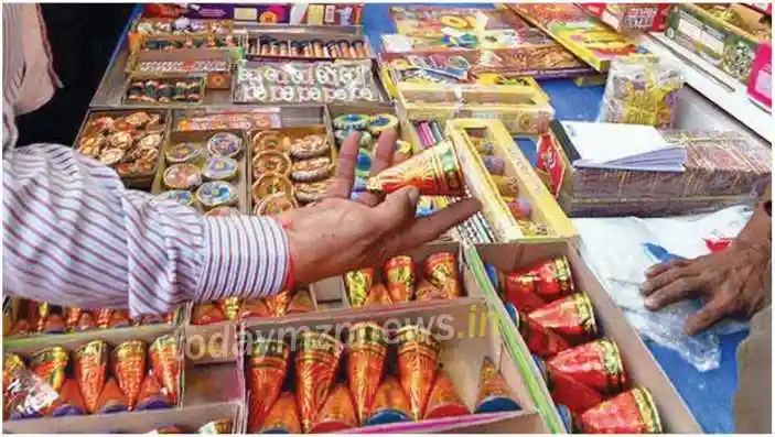 Fireworks business in Mirzapur Ignoring rules puts traders and public lives at risk