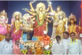 Maa Durga idol installed on Navratri in Narayanpur Darshan-Pujan started