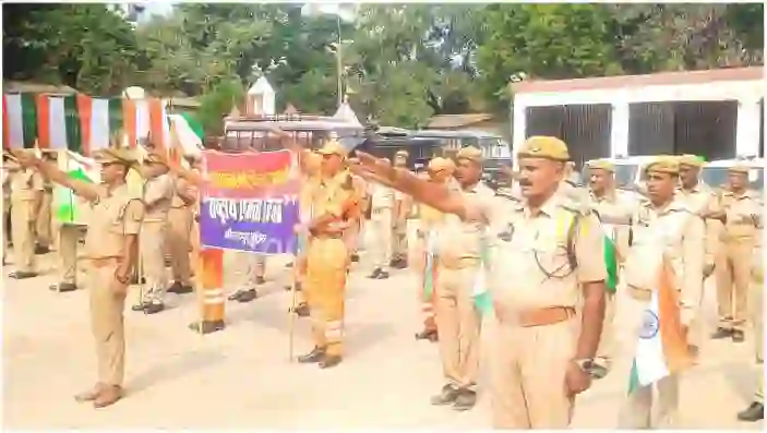 Policemen in Mirzapur were administered the oath of national unity