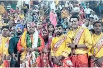 Sohanlal Shri Mali in the Maha Aarti of Mother Vindhyavasini on Navratri in Vindhyachal