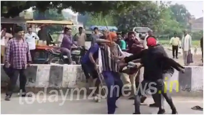 Sticks and slaps were used in Vindhyachal police reached the spot