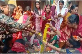 Sisters worshiped Bhaiya Dooj for the long life of their brothers