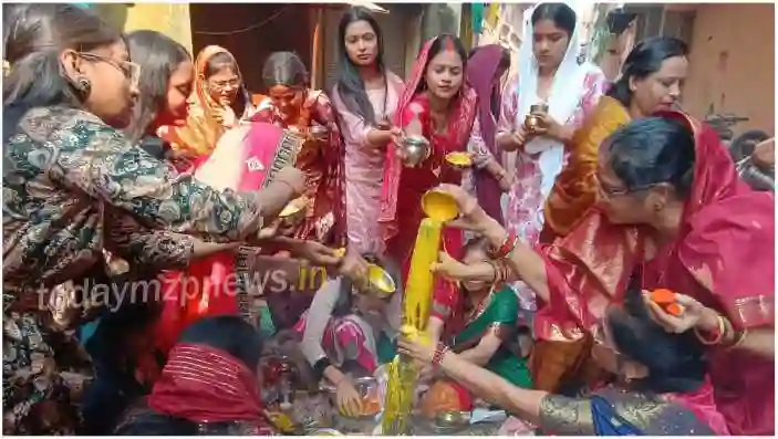 Sisters worshiped Bhaiya Dooj for the long life of their brothers