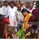 Sonbhadra The Municipal Chairman gave a message by worshipping cow on Govardhan Puja