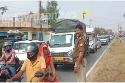 There was a huge traffic jam on Lumbini Dudhi road in Chilh Mirzapur